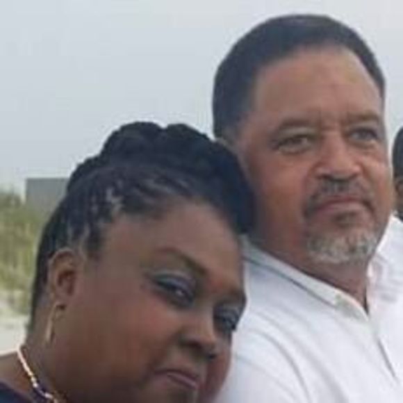 Meet your Posher, Sharon - Picture 1 of 1